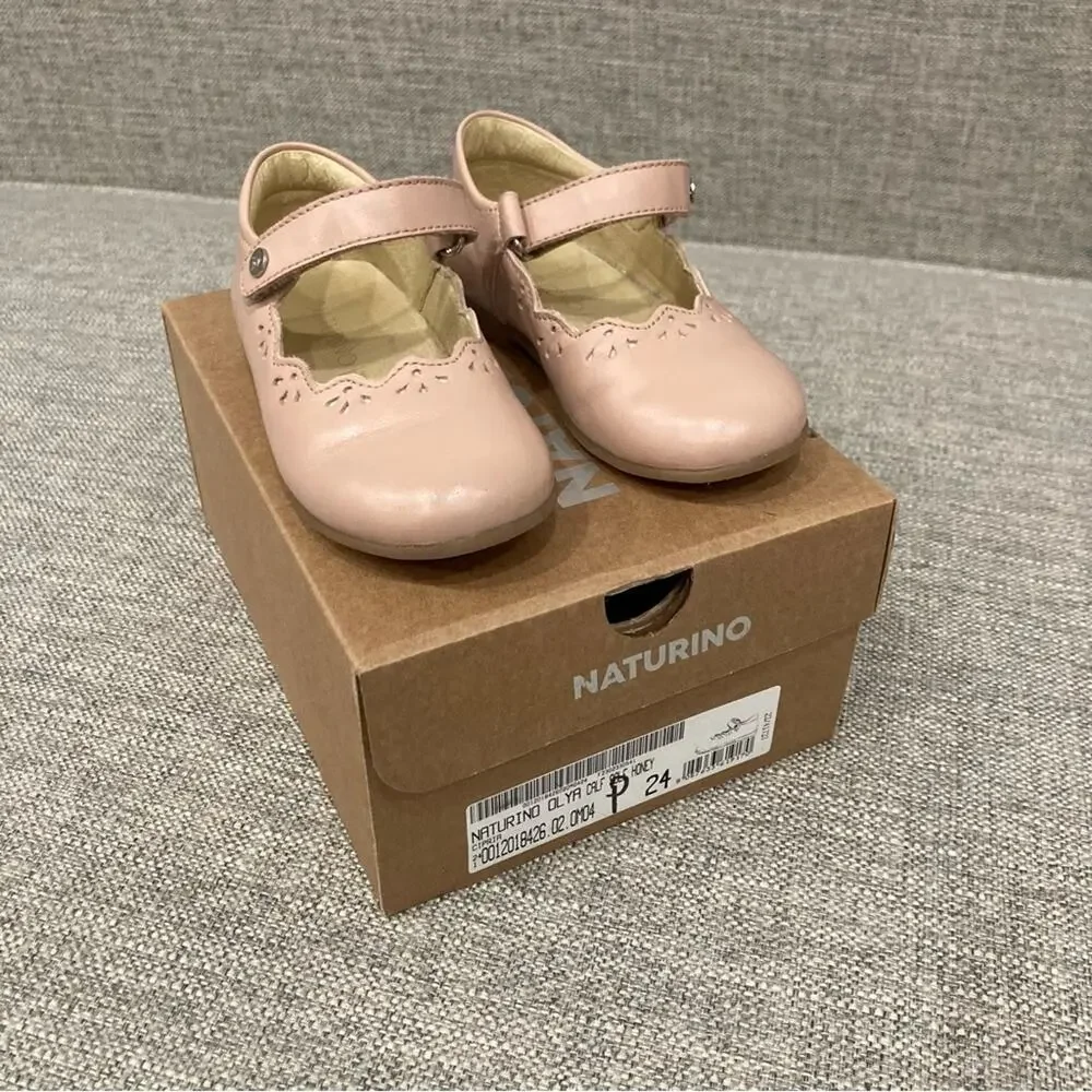 Naturino size EU 24 (like to US 7.5) nude Mary Jane leather dress shoes VGUC